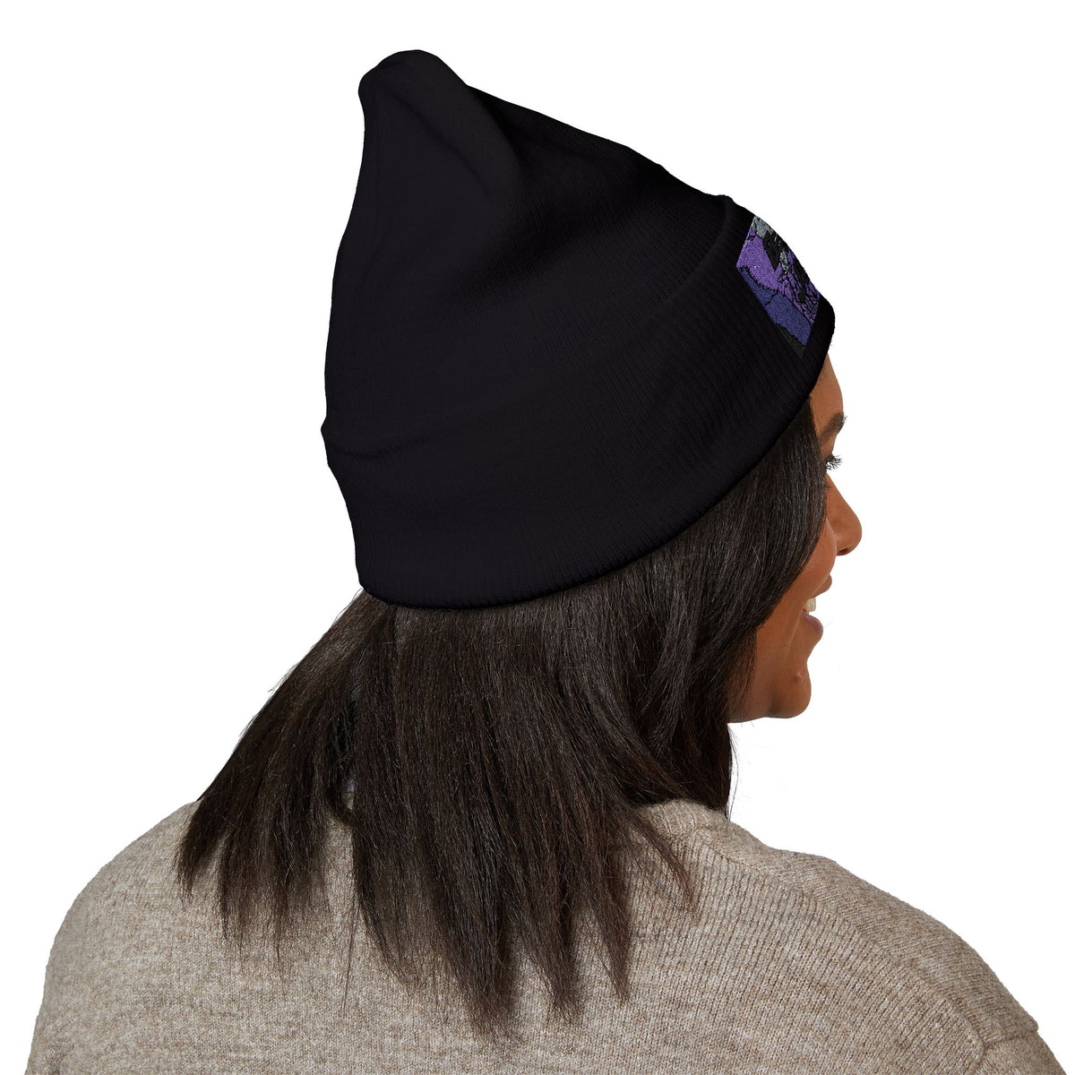 Embroidered Classic Cuffed Beanie - Cozy Streetwear Hat for All Seasons