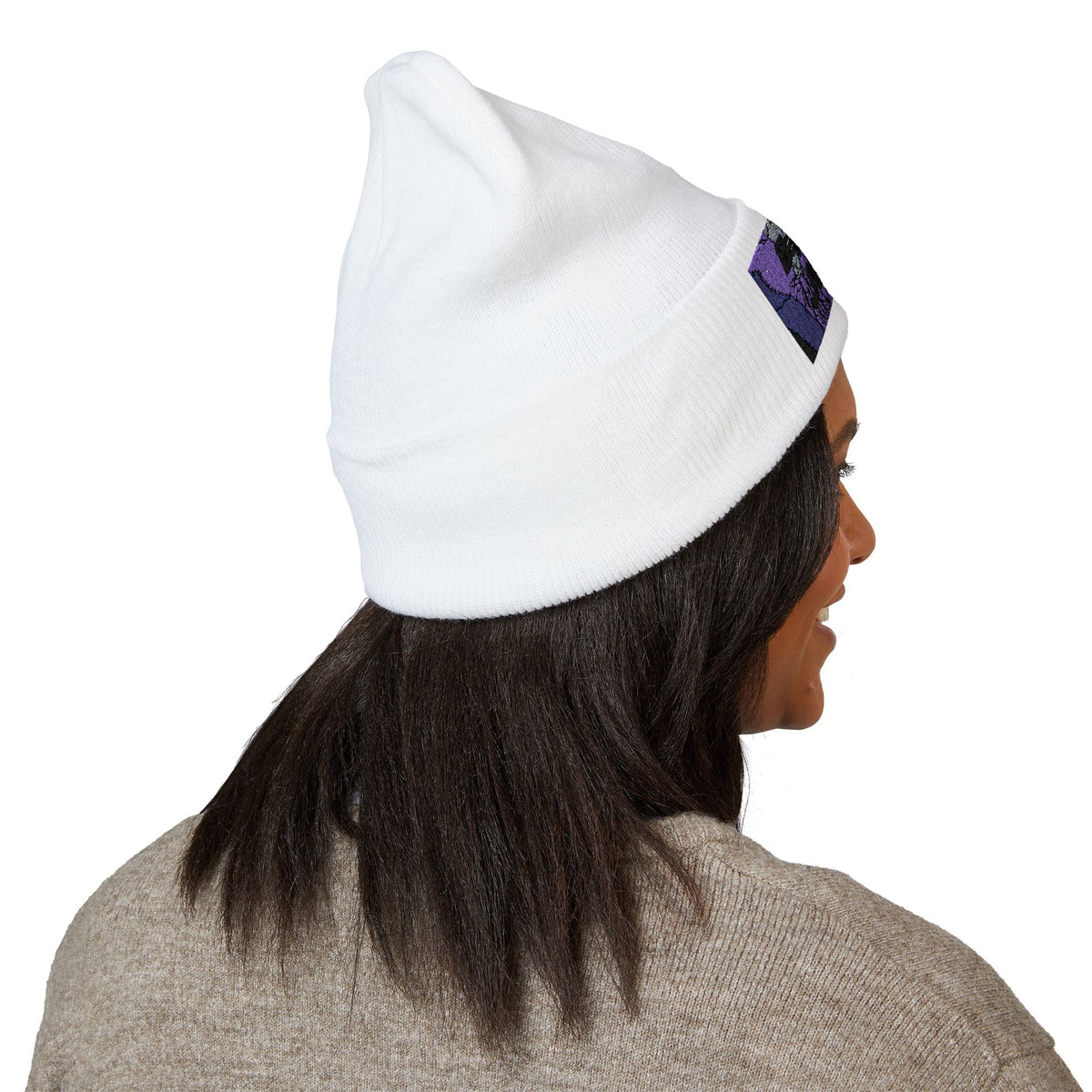 Embroidered Classic Cuffed Beanie - Cozy Streetwear Hat for All Seasons